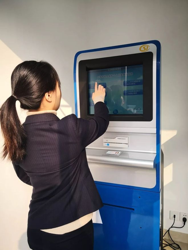 梧州24小时套医保卡回收(24小时套医保卡回收什么意思)