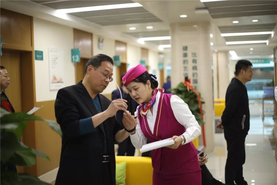 梧州24小时套医保卡(北京医保卡使用指南)